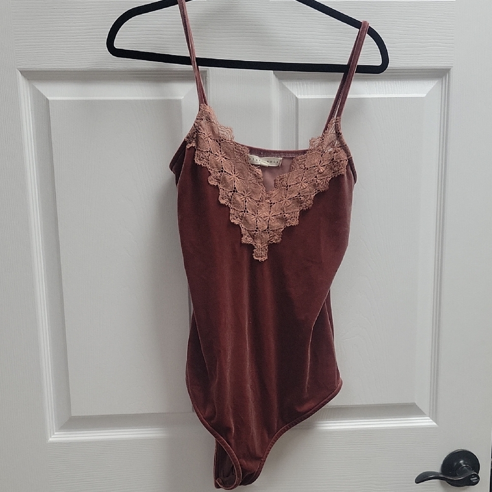 Blush Noir Elegant Lace Trimmed Dark Blush Bodysuit Gently Used Size S